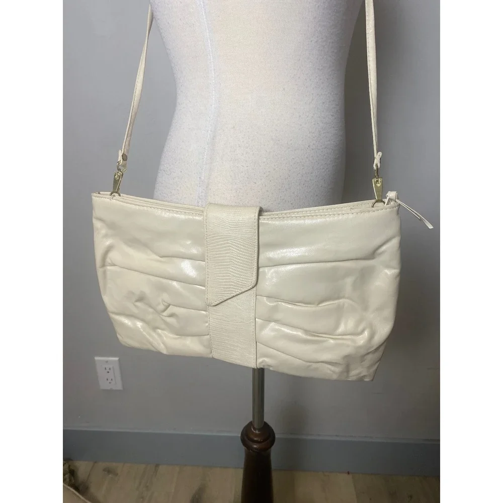 Vintage Bag Bazaar Cream Ruched Crossbody Clutch Bag Faux Leather 70s 80s Retro